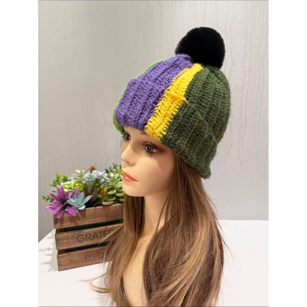 Hand Made Pom Pom Beanie Hat